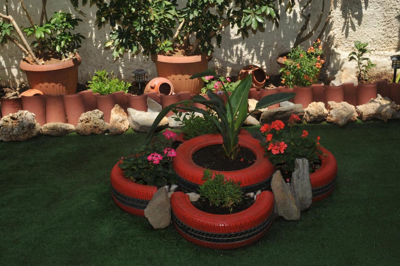 Demi'S Garden Near The Metro Of Athens Daire Dış mekan fotoğraf